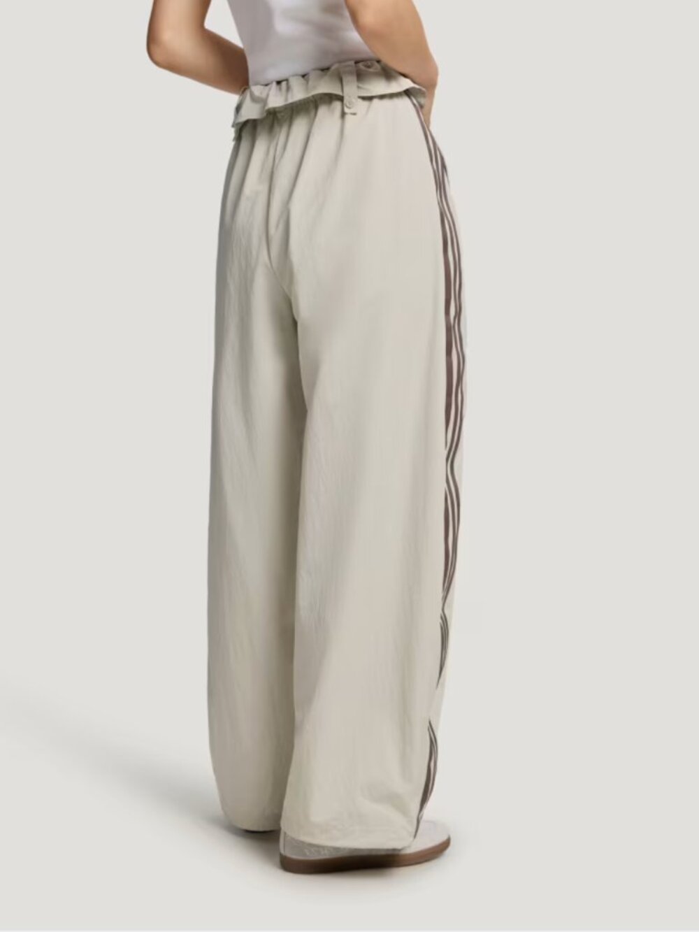 adidas originals women's beige 'curved pants' waistband detail BNWT size M, L - Picture 2 of 16